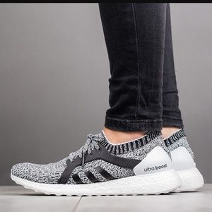Adidas UltraBOOST X sneakers - size 6.5